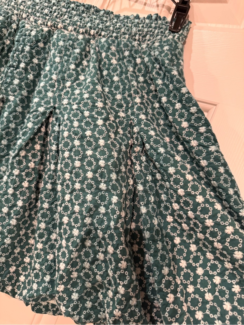 Buru Green and White Floral Smocked Mini Flare Bubble Skirt M Embroidered - Picture 3 of 9